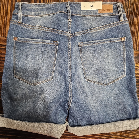 Judy Blue Tummy Control High Waist Size M Shorts - Picture 4 of 4